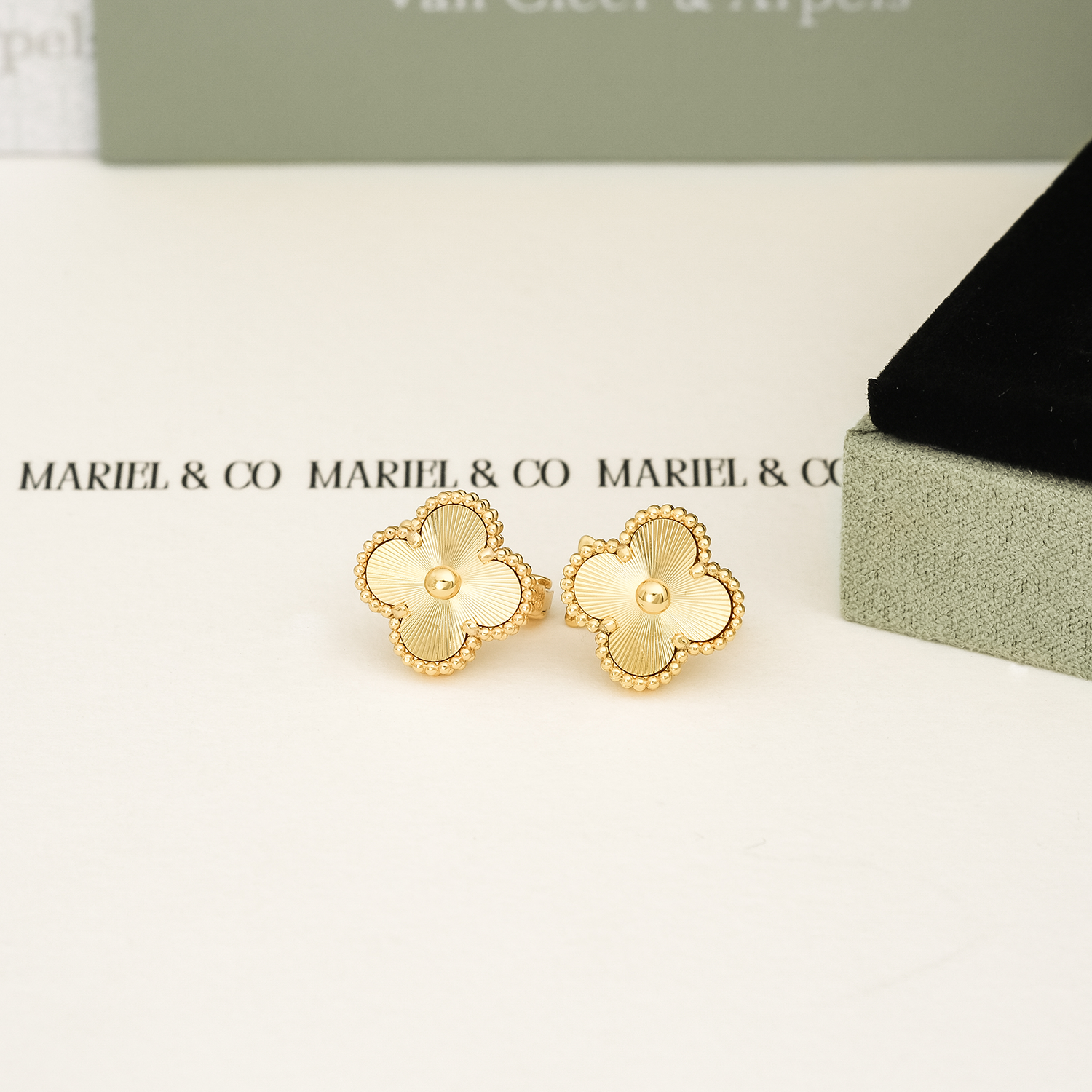 VINTAGE EARRINGS, YELLOW GOLD